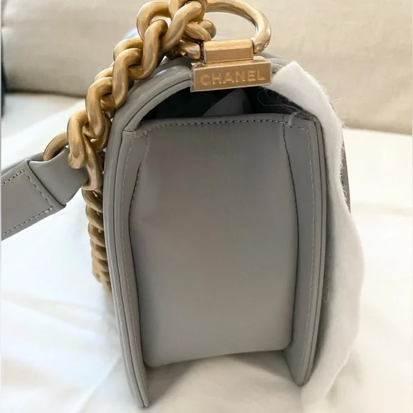 CHANEL Boy Flap Bag - Picture 6 of 9